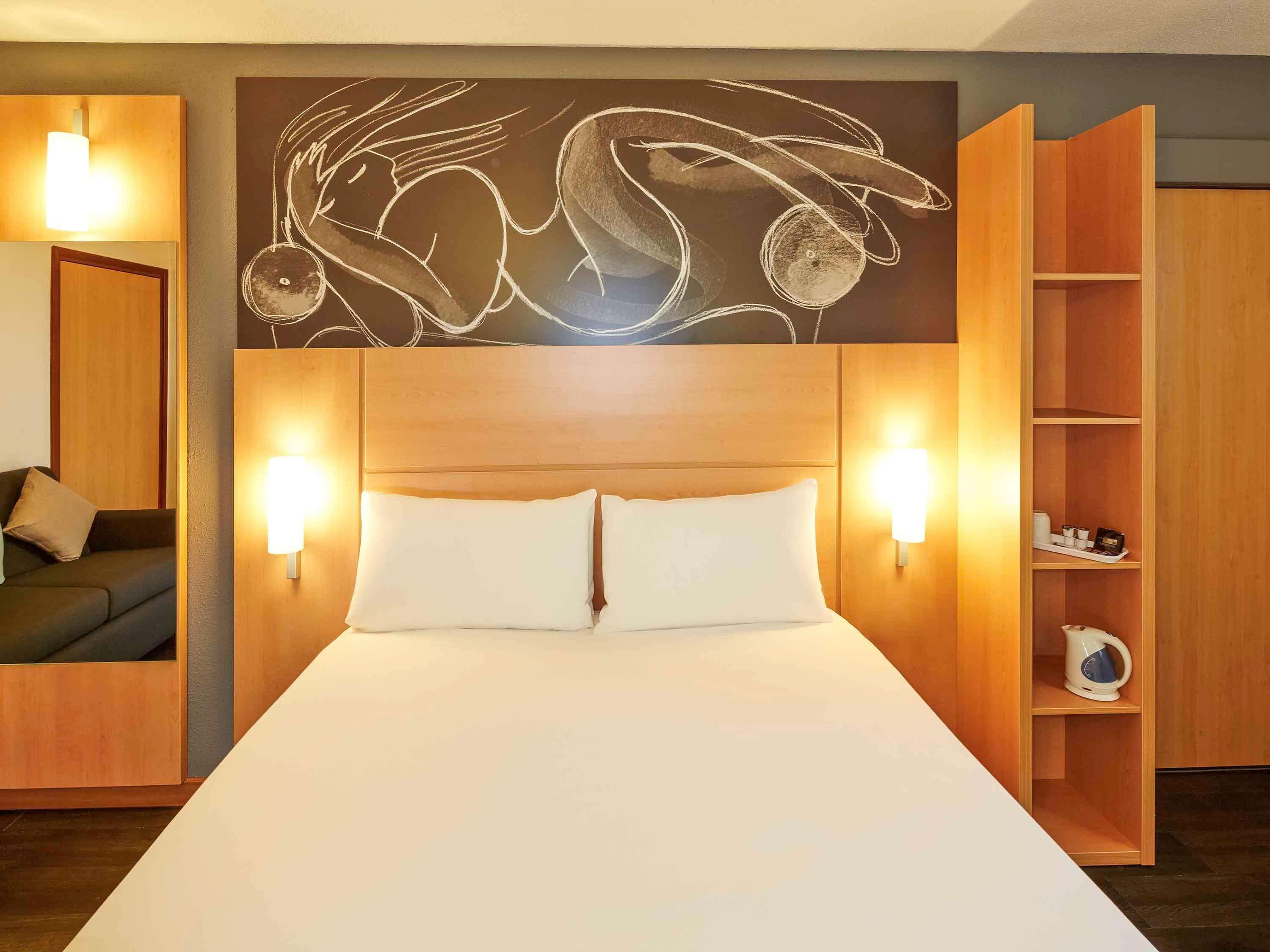 Ibis Reading Centre Hotel Екстериор снимка