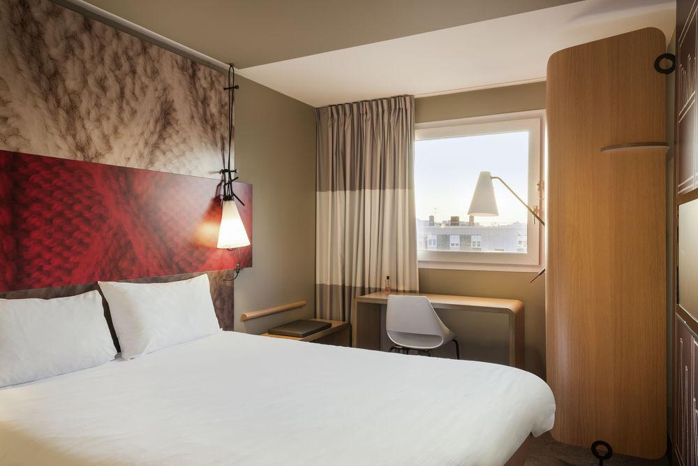 Ibis Reading Centre Hotel Екстериор снимка